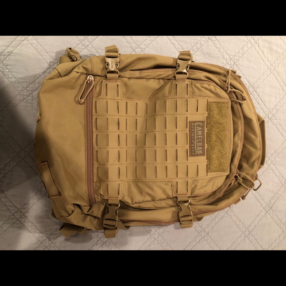 Camelbak Skirmish